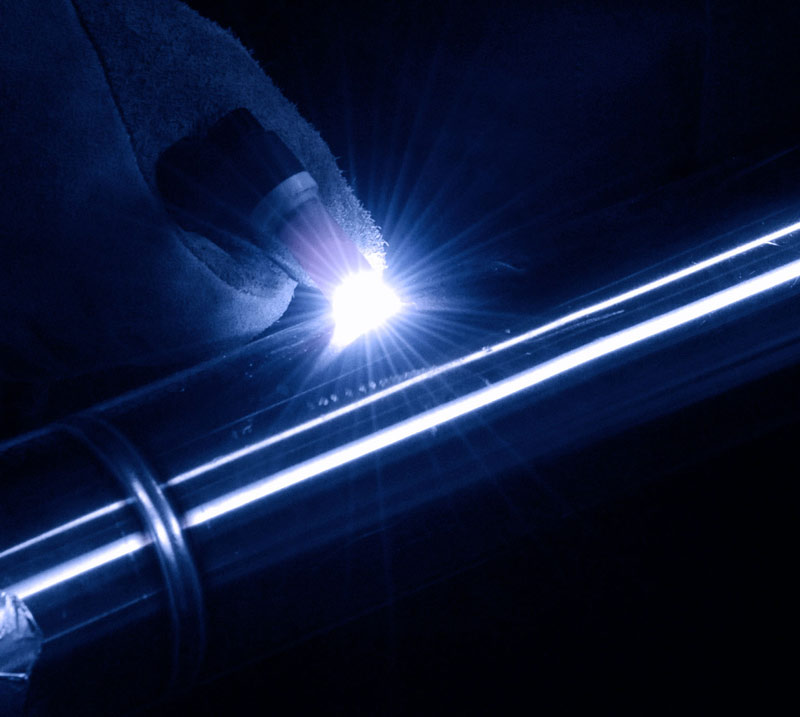 Soudage orbital TIG d'un tube inox 316L sous argon, contrôle de la coloration du cordon