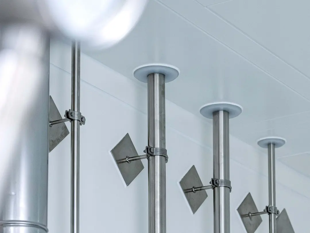 traversée de cloison DOCKWEILER cleanshut installation
